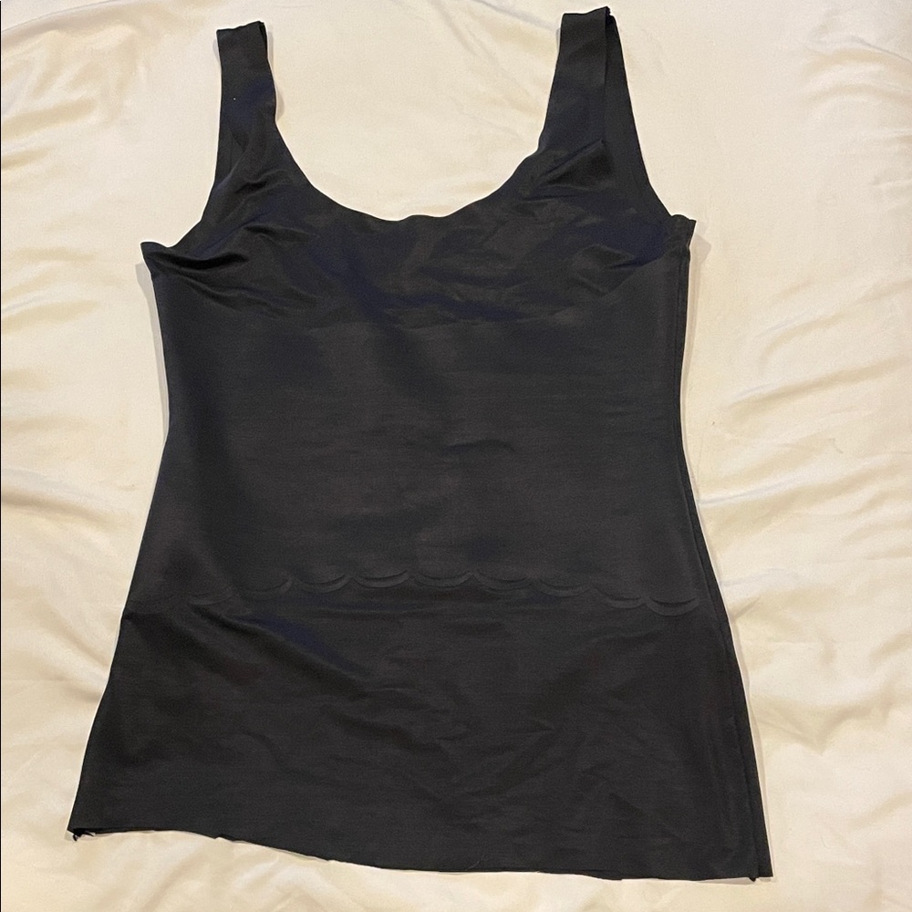 Black slimming camisole
